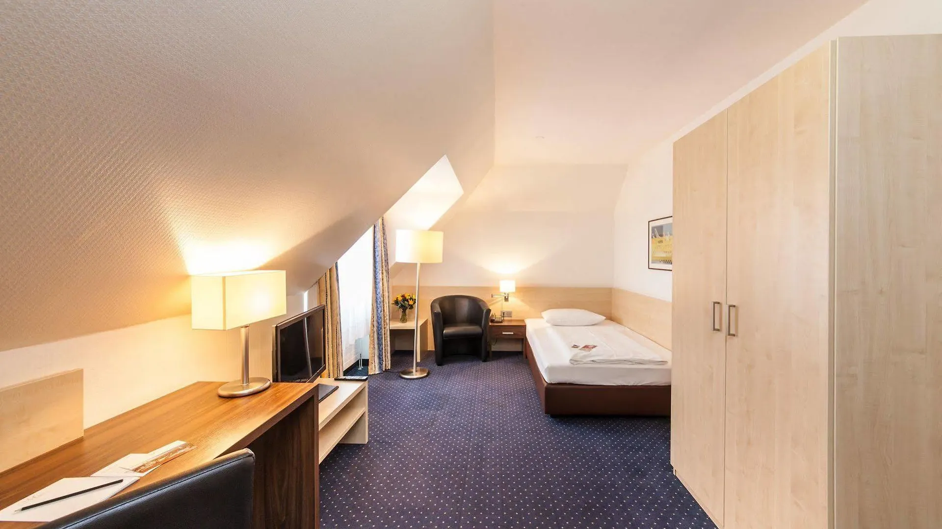 Hotel Mariella Colónia 3*,
